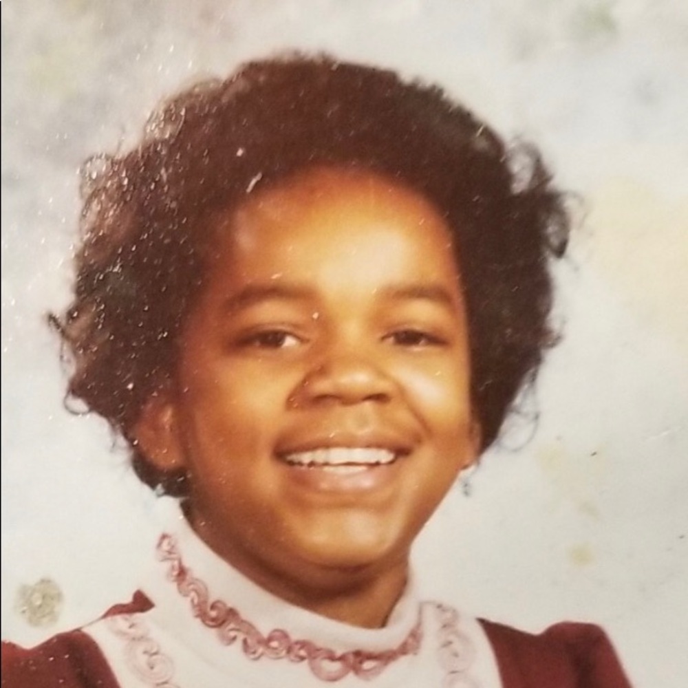 Meet your Posher, Dionne